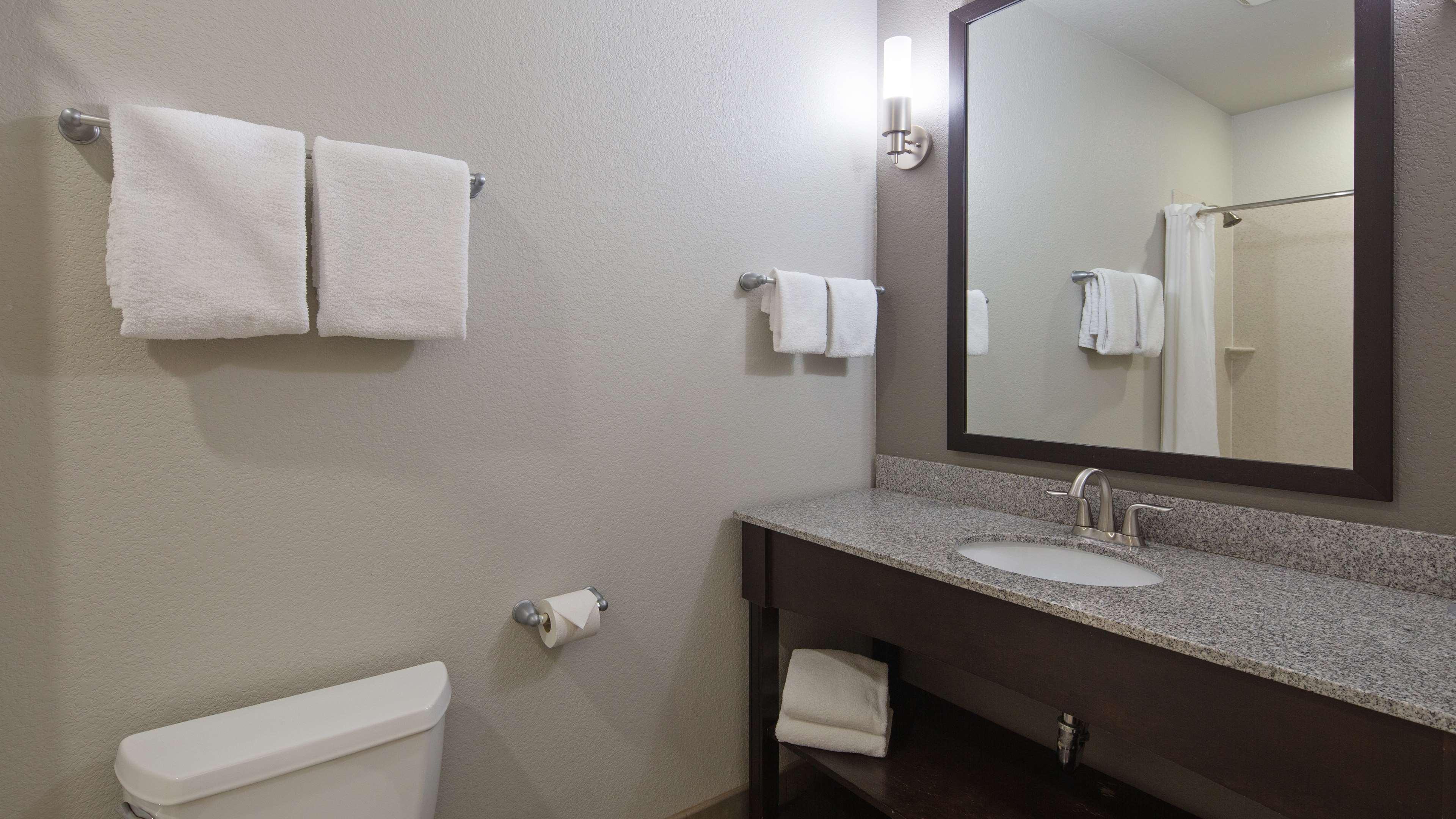 Best Western Plus Austin Airport Inn & Suites Exterior foto